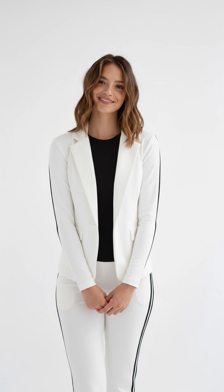 Leah – Elegant Flair Blazerset