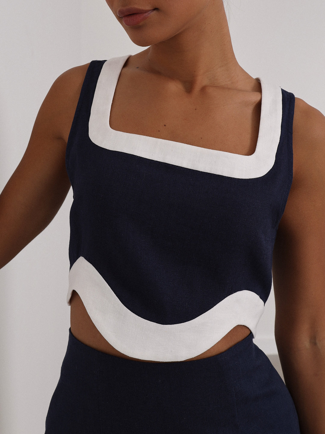 Cleo Contrast Wave Top | Marineblauw/Wit